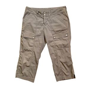 Koppen Gorpcore hiking pants cropped length lots of pockets Tan